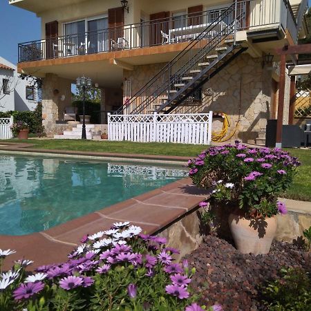 Sunny Holiday Home Creixell Esterno foto