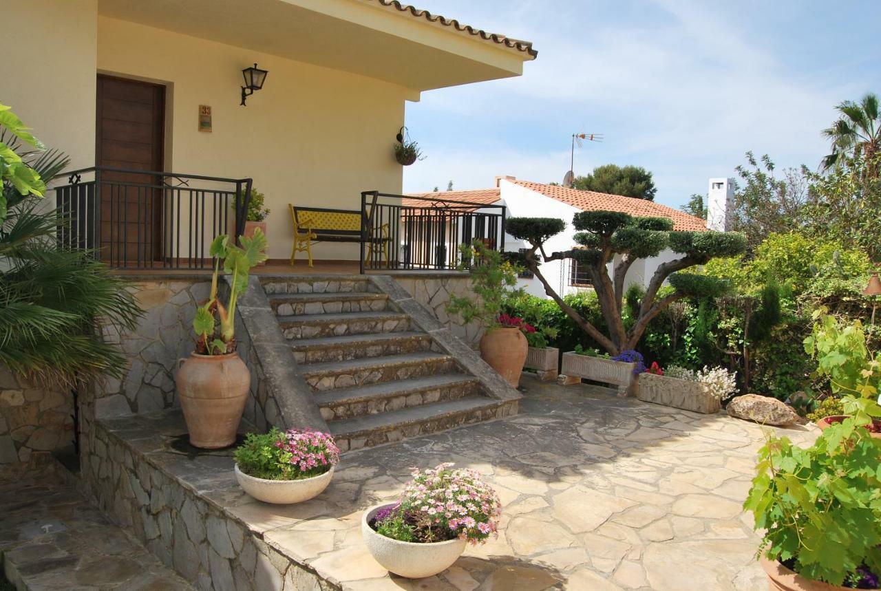Sunny Holiday Home Creixell Esterno foto