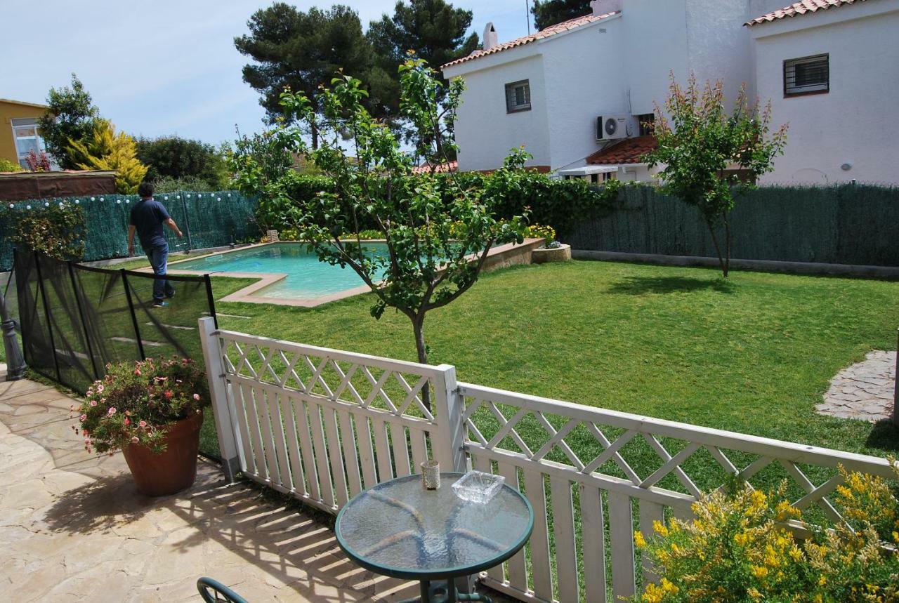 Sunny Holiday Home Creixell Esterno foto